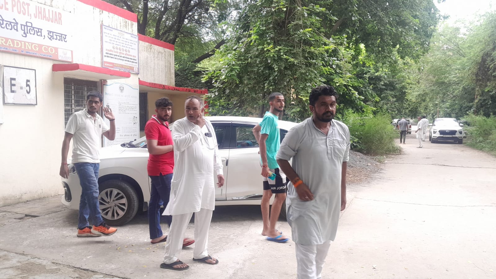 रेलवे स्टेशन सुलोधा, जिला झज्जर रेलवे स्टेशन सुलोधा, जिला झज्जर