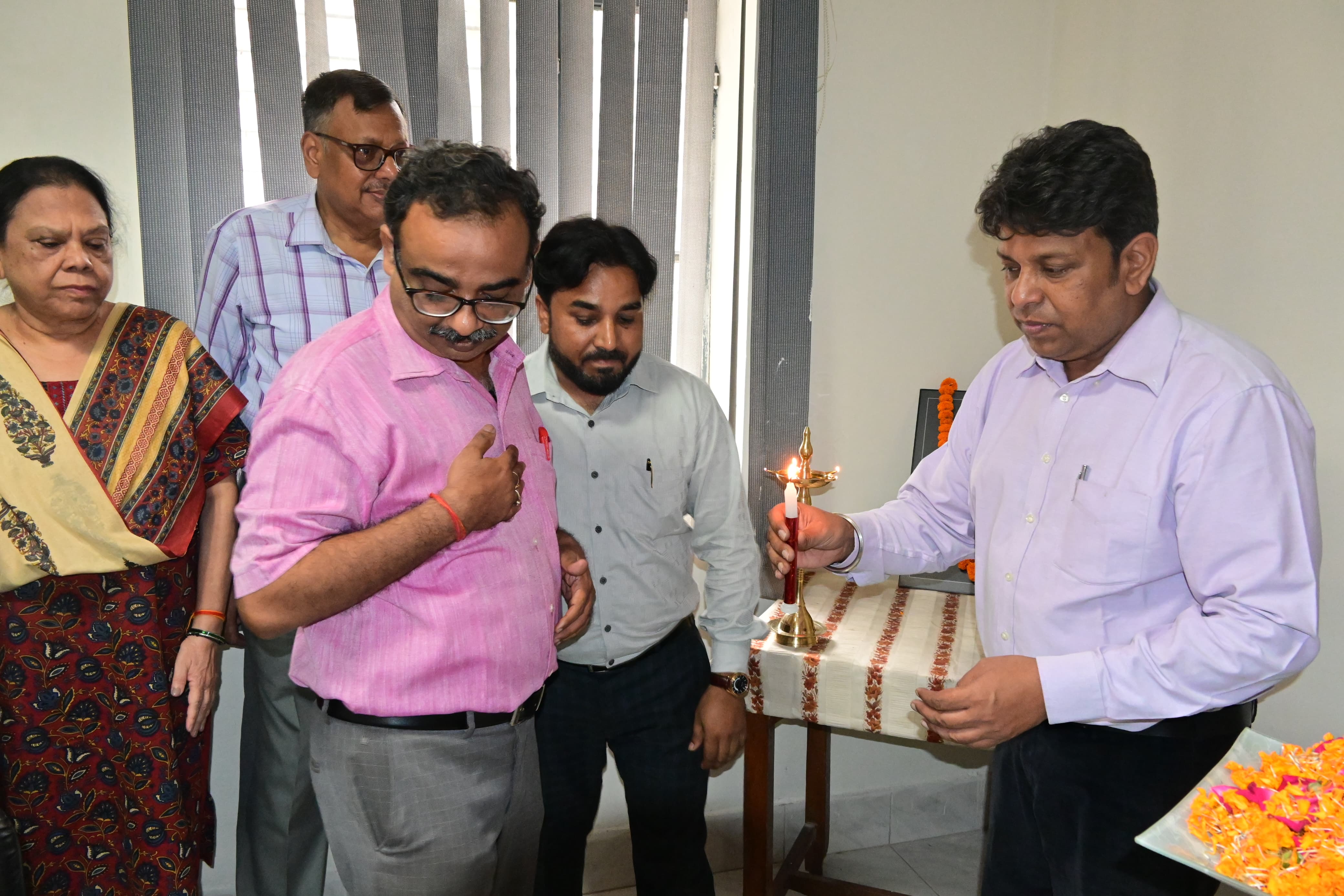 इलाहाबाद विश्वविद्यालय के मनोविज्ञान विभाग द्वारा आयोजित कार्यशाला का छाया चित्र इलाहाबाद विश्वविद्यालय के मनोविज्ञान विभाग द्वारा आयोजित कार्यशाला का छाया चित्र