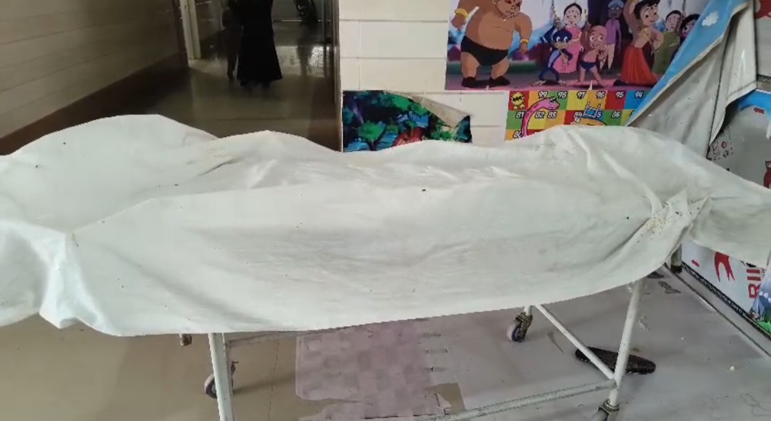 युवक की लाश युवक की लाश