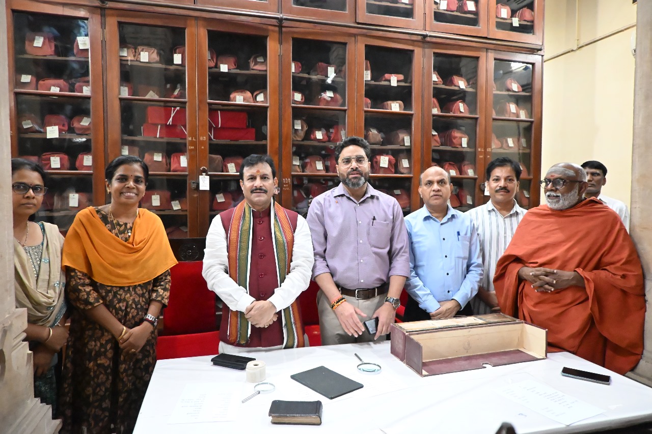 डिजिटलीकरण परियोजना के शुभारंभ के अवसर पर अतिथि डिजिटलीकरण परियोजना के शुभारंभ के अवसर पर अतिथि
