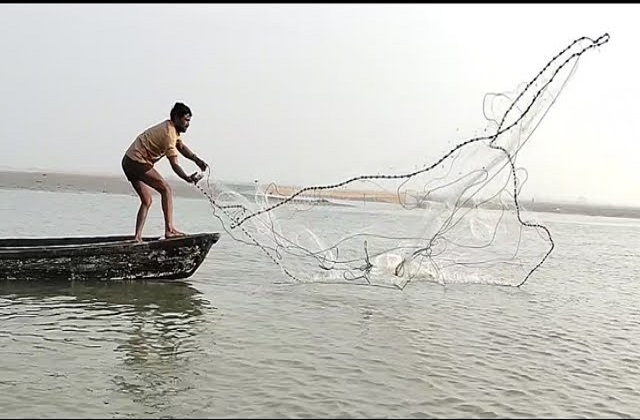 गहरे समुद्र में मछली पकड़ने के लिए अनिवार्य होगा फोटो पहचान पत्र गहरे समुद्र में मछली पकड़ने के लिए अनिवार्य होगा फोटो पहचान पत्र