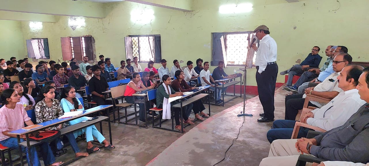 अररिया फोटो: फारबिसगंज कॉलेज में ओरियंटेशन कार्यक्रम अररिया फोटो: फारबिसगंज कॉलेज में ओरियंटेशन कार्यक्रम