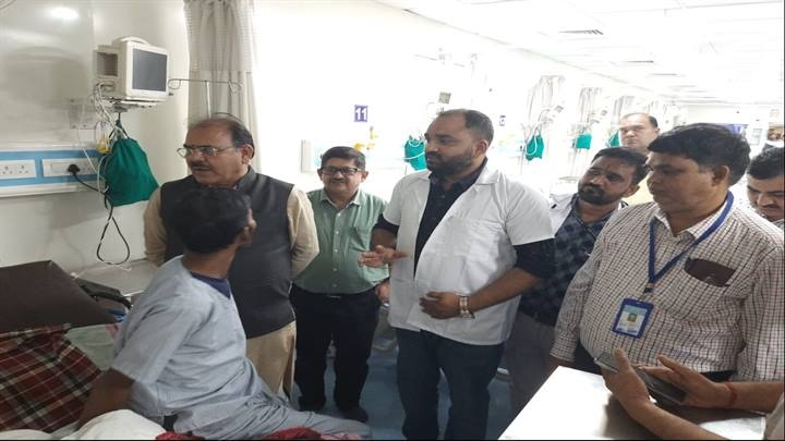 भोपालः जिला अस्पताल में रोगी कल्याण समिति से हुआ नि:शुल्क कूल्हा प्रत्यारोपण भोपालः जिला अस्पताल में रोगी कल्याण समिति से हुआ नि:शुल्क कूल्हा प्रत्यारोपण