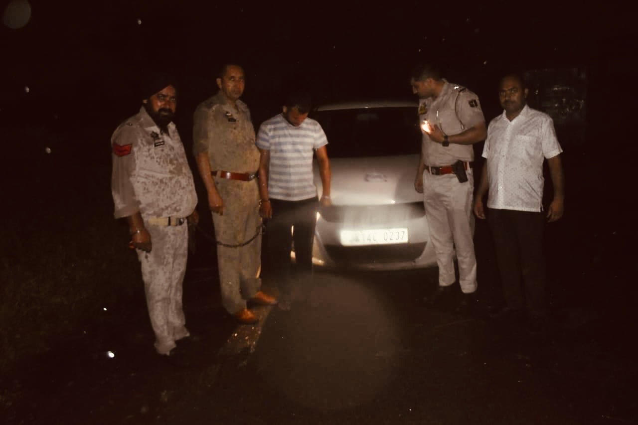 A drug smuggler arrested with 16 grams of heroin (chitta), case registered A drug smuggler arrested with 16 grams of heroin (chitta), case registered