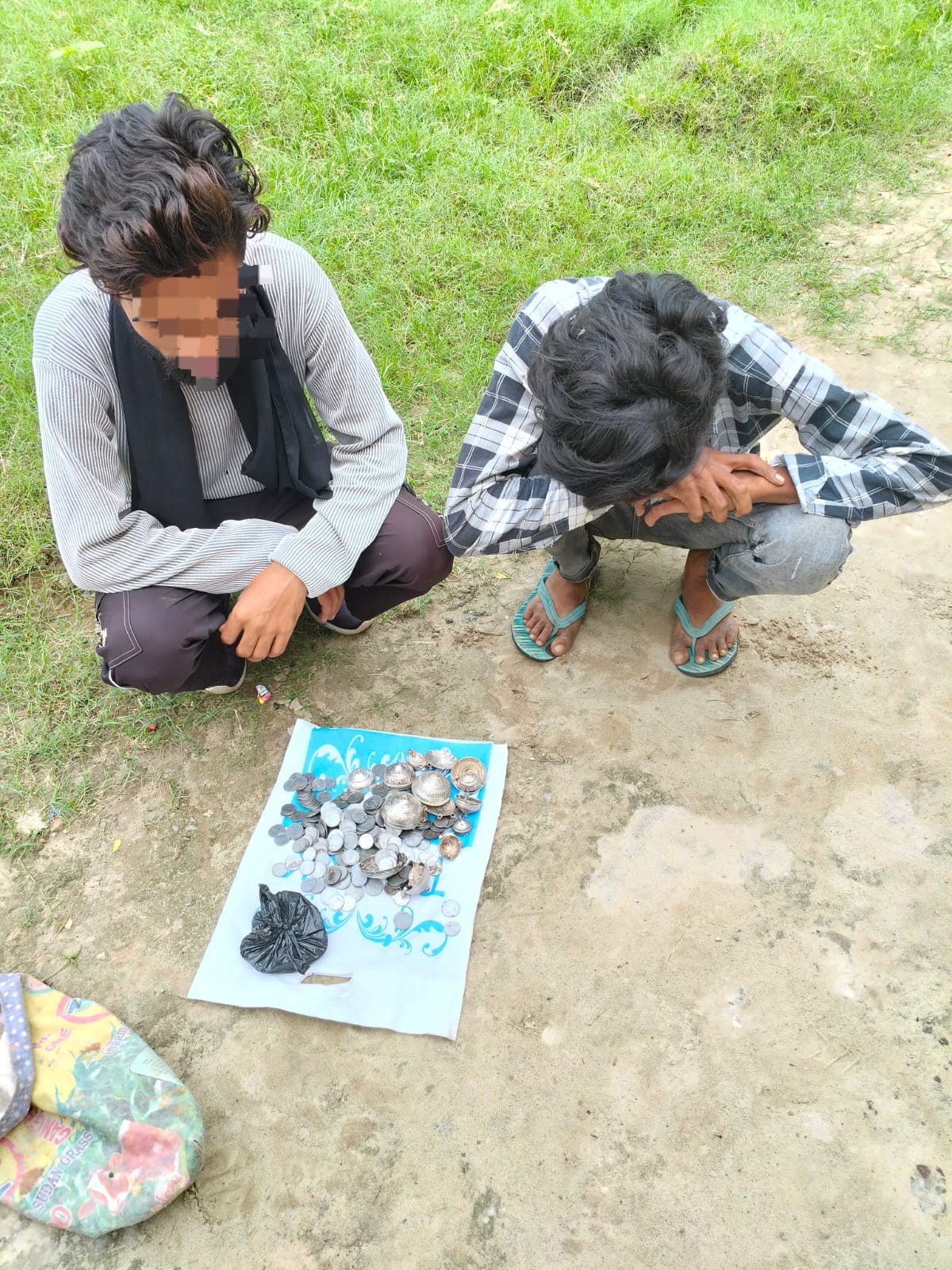 काला अम्ब मंदिर में हुई चोरी के आरोपी गिरफ्तार काला अम्ब मंदिर में हुई चोरी के आरोपी गिरफ्तार