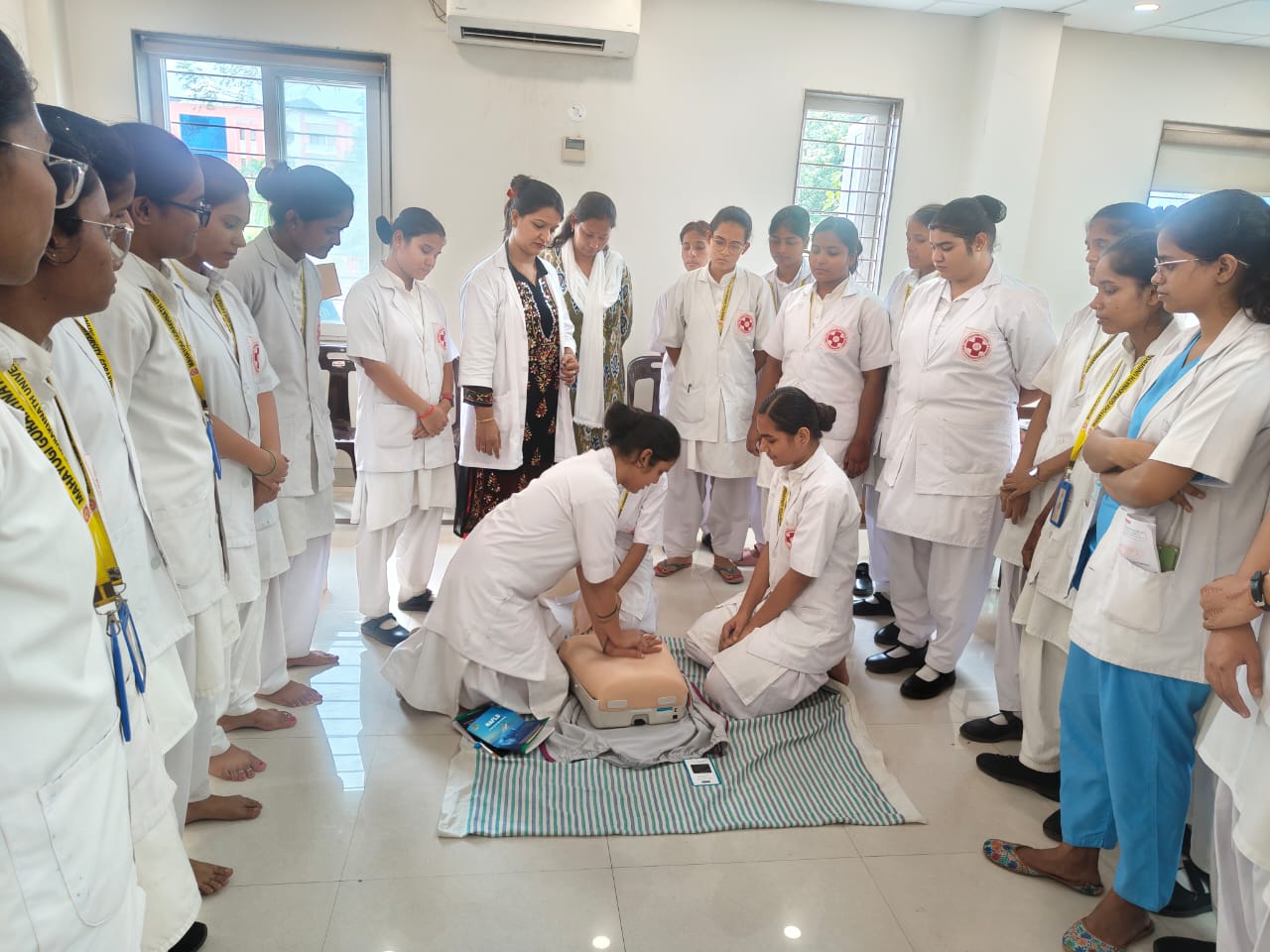 *महायोगी गोरखनाथ चिकित्सालय में नर्सिंग स्टॉफ प्रोफेशनल डेवलपमेंट प्रोग्राम के प्रथम चरण का समापन* *महायोगी गोरखनाथ चिकित्सालय में नर्सिंग स्टॉफ प्रोफेशनल डेवलपमेंट प्रोग्राम के प्रथम चरण का समापन*