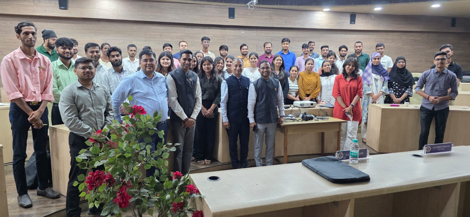 आईसीएआई की कार्यशाला में मौजूद लोग आईसीएआई की कार्यशाला में मौजूद लोग