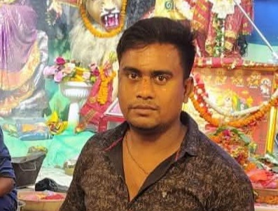 मृतक राजन का फाइल फोटो मृतक राजन का फाइल फोटो