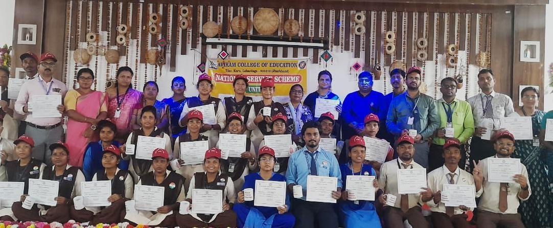 फोटो .रक्तदान करने वाले लोग फोटो .रक्तदान करने वाले लोग