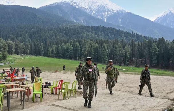 पहलगाम में इसी स्थान पर 22 अप्रैल को हुआ था आतंकी हमला। पहलगाम में इसी स्थान पर 22 अप्रैल को हुआ था आतंकी हमला।