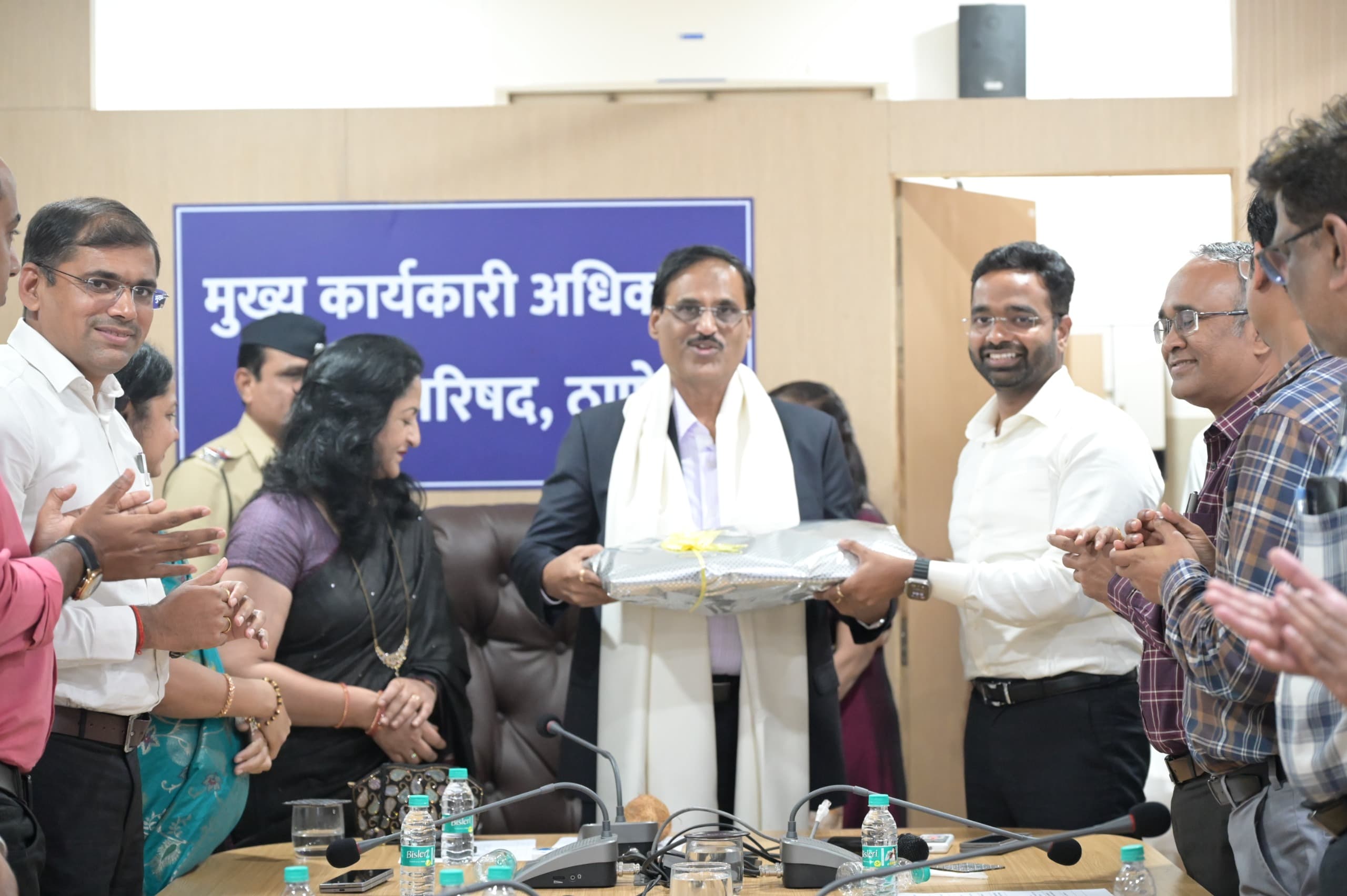 DM shingare farewell ceremony held at Thane zp DM shingare farewell ceremony held at Thane zp