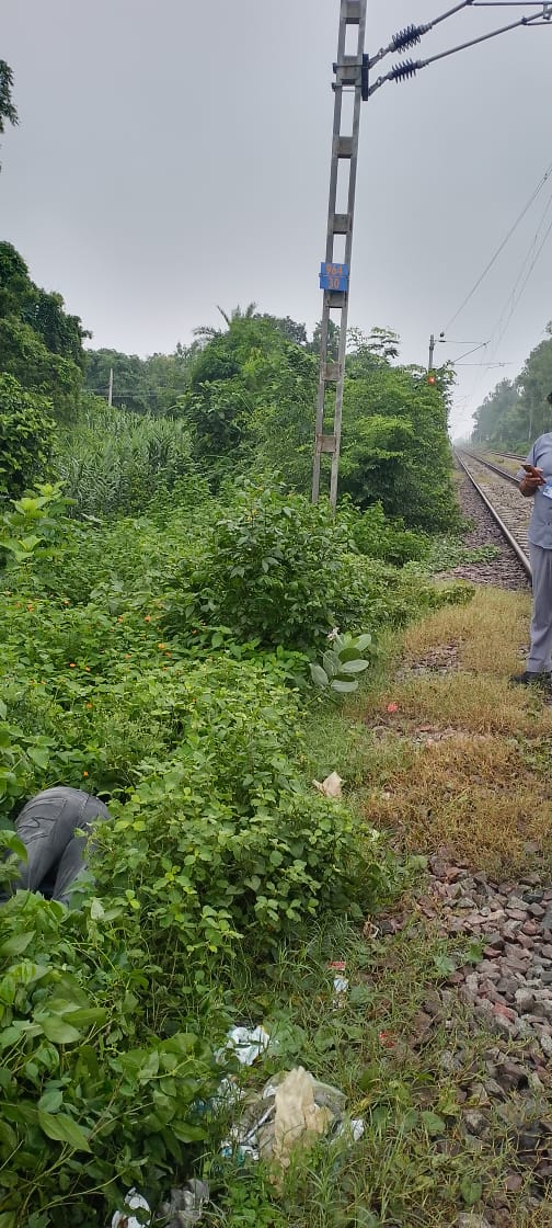 गिरा हुआ युवक गिरा हुआ युवक