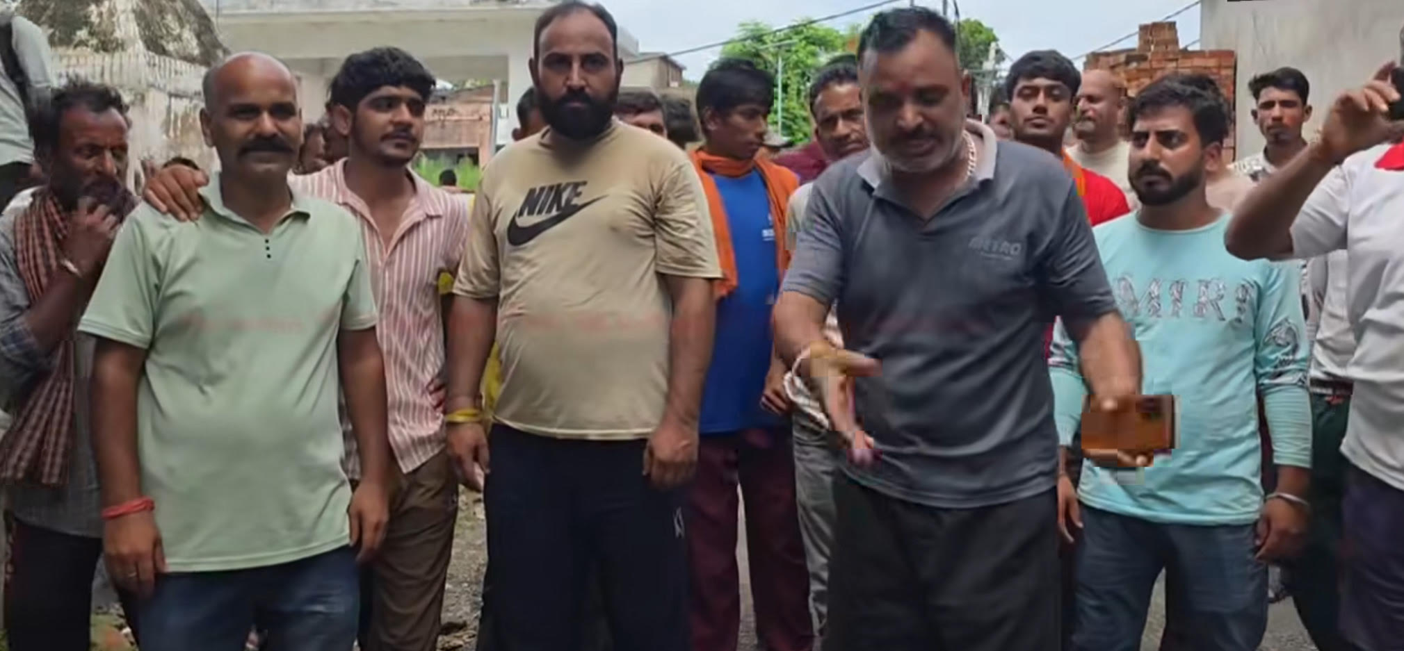 Local people caught the drug smuggler, he escaped from the custody of the anti-drug squad, local people accused of collusion