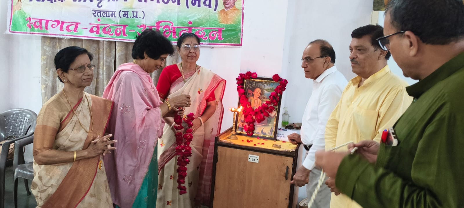 रतलाम: तुलसीदास जी और रामचरित्मानस भारत के स्वाभिमान और संस्कृति के प्रतीक रतलाम: तुलसीदास जी और रामचरित्मानस भारत के स्वाभिमान और संस्कृति के प्रतीक