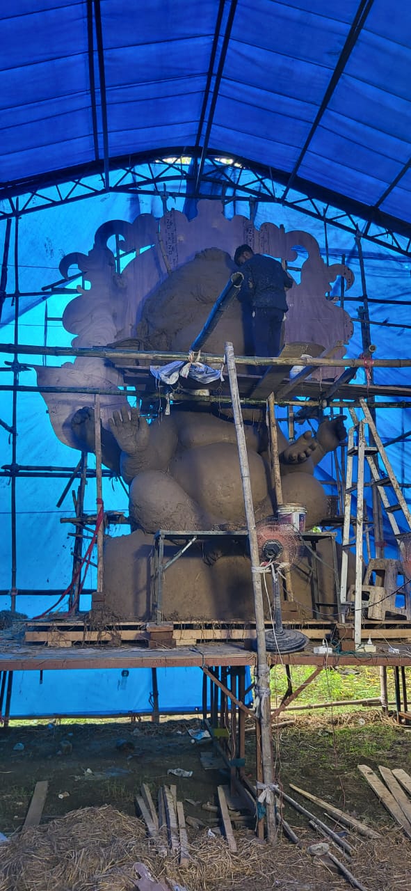 जांजगीर के कचहरी चौक के राजा इस बार 'मयूर महल' थीम में विराजमान होंगे; 55 फीट ऊँची और 80 फीट चौड़ी रंग-बिरंगी झांकी बनेगी आकर्षण का केंद्र जांजगीर के कचहरी चौक के राजा इस बार 'मयूर महल' थीम में विराजमान होंगे; 55 फीट ऊँची और 80 फीट चौड़ी रंग-बिरंगी झांकी बनेगी आकर्षण का केंद्र
