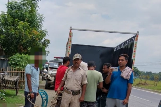 पुलिस के गिरफ्त में शराब तस्कर