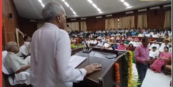 स्थापना मूल्यों की पूर्ण पुनर्स्थापना ही मुख्य लक्ष्य — कुलपति प्रो. सुरेश कुमार अग्रवाल स्थापना मूल्यों की पूर्ण पुनर्स्थापना ही मुख्य लक्ष्य — कुलपति प्रो. सुरेश कुमार अग्रवाल