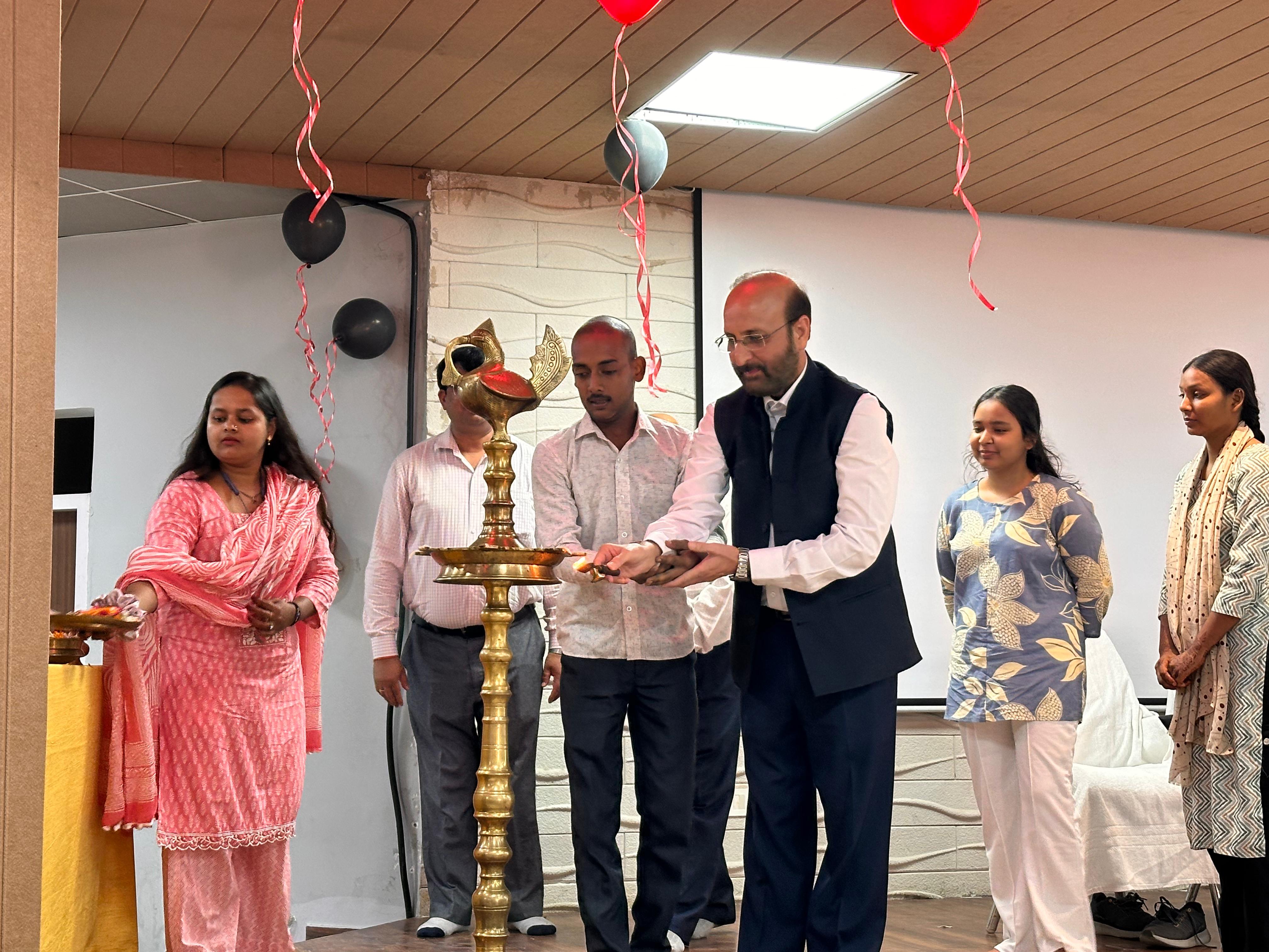 *फैकल्टी ऑफ हेल्थ एंड लाइफ साइंस एंड फैकल्टी ऑफ मेडिकल साइंस में नव प्रवेशित विद्यार्थियों का दीक्षारंभ समारोह* *फैकल्टी ऑफ हेल्थ एंड लाइफ साइंस एंड फैकल्टी ऑफ मेडिकल साइंस में नव प्रवेशित विद्यार्थियों का दीक्षारंभ समारोह*