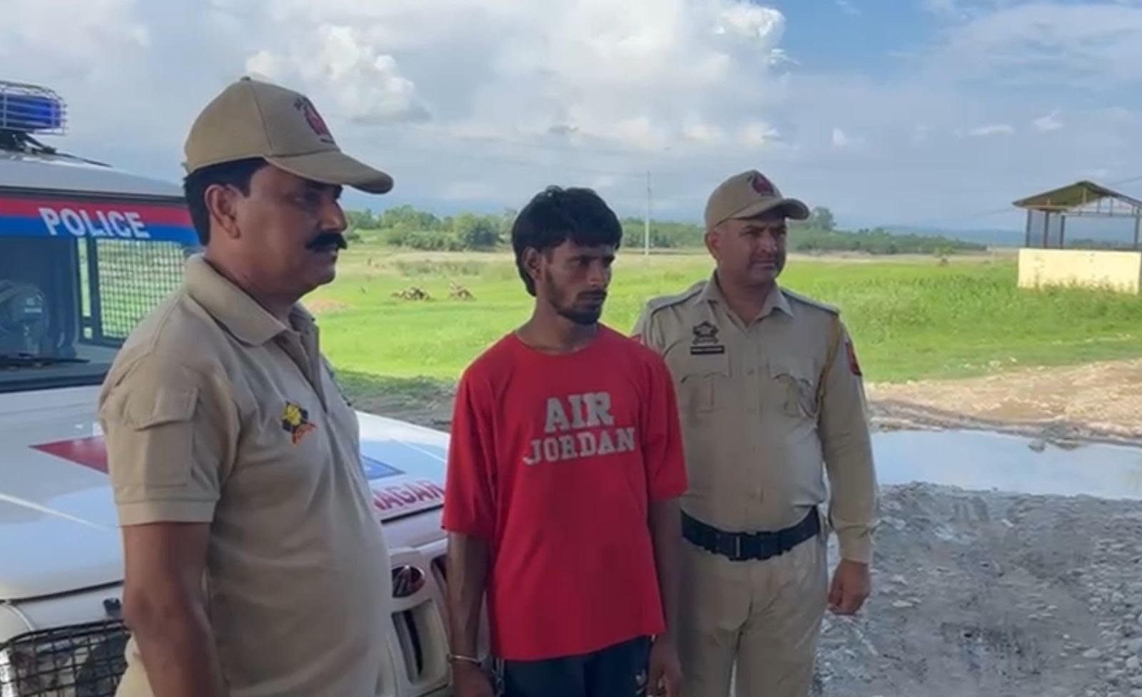 A drug smuggler arrested with 6.45 grams of heroin A drug smuggler arrested with 6.45 grams of heroin
