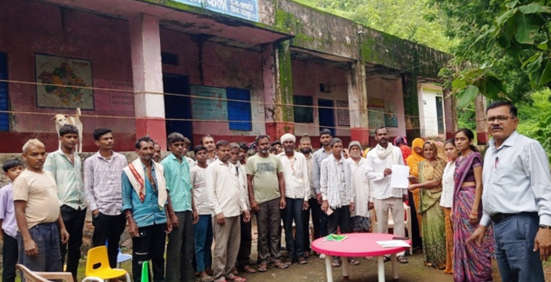 सुरक्षित शिक्षा के लिए जनजाति समाज के प्रकाश ने घर देकर रोशन की राह