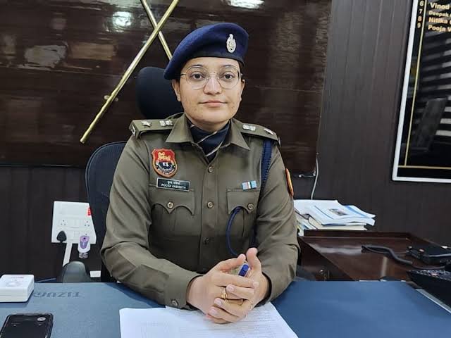 पुलिस अधीक्षक पूजा वशिष्ठ पुलिस अधीक्षक पूजा वशिष्ठ