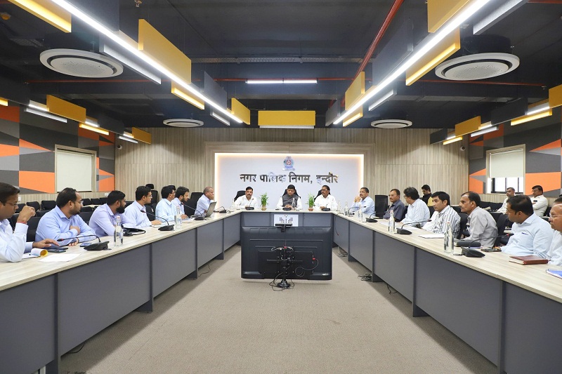 निर्माणाधीन मास्टर प्लान सड़क एवं अन्य सड़कों की समीक्षा बैठक निर्माणाधीन मास्टर प्लान सड़क एवं अन्य सड़कों की समीक्षा बैठक