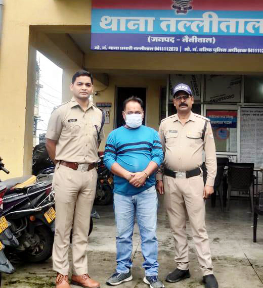 पुलिस की गिरफ्त में आरोपित।