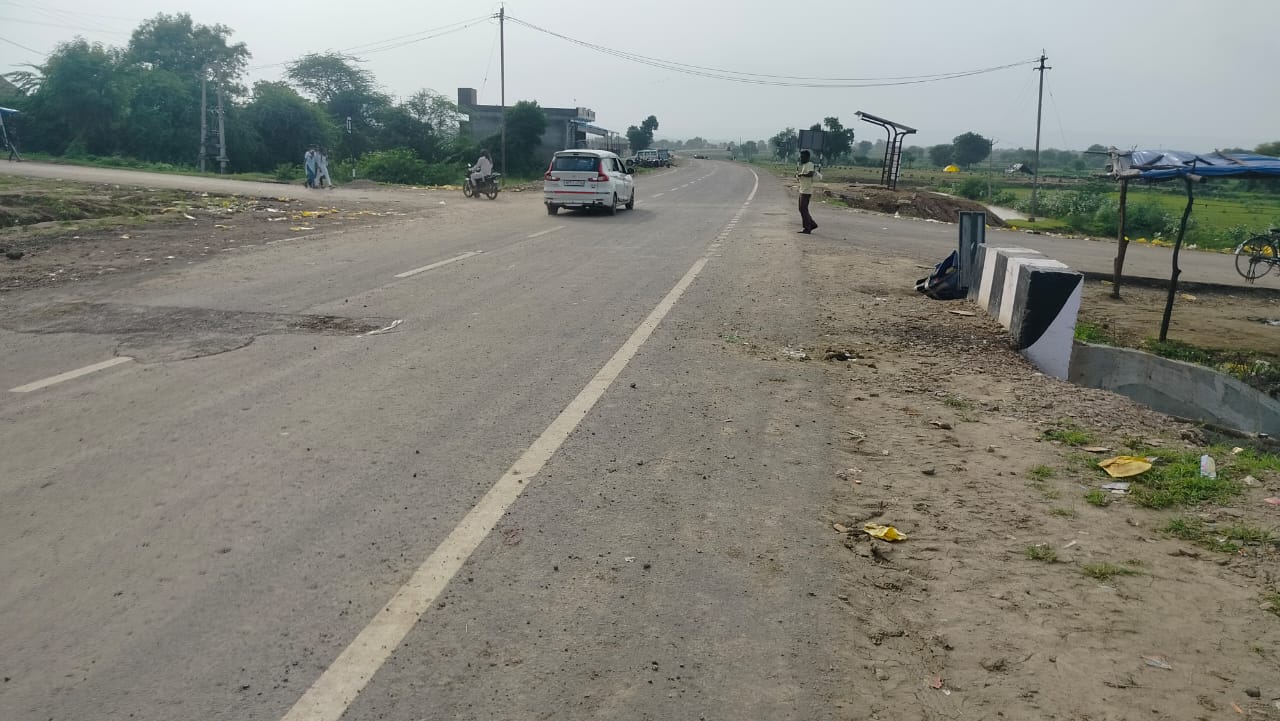 एनएच-552 का दांतरदा-तलावदा चौराहा, जहां हुआ एक्सीडेंट।