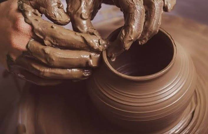 माटीकला के परम्परागत/प्रशिक्षित कारीगरों के बहुरेगें दिन: सुष्मिता सिंह माटीकला के परम्परागत/प्रशिक्षित कारीगरों के बहुरेगें दिन: सुष्मिता सिंह