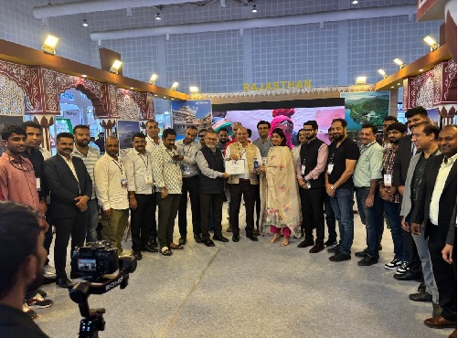ट्रेवल एंड टूरिज्म फेस्टिवल (टीटीएफ) में राजस्थान पर्यटन को मिला उत्कृष्टता पुरस्कार ट्रेवल एंड टूरिज्म फेस्टिवल (टीटीएफ) में राजस्थान पर्यटन को मिला उत्कृष्टता पुरस्कार