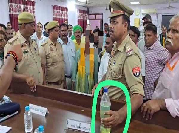 ज्वलनशील पदार्थ लेकर तहसील दिवस में पहुंची महिला, पुलिस ने पकड़ा