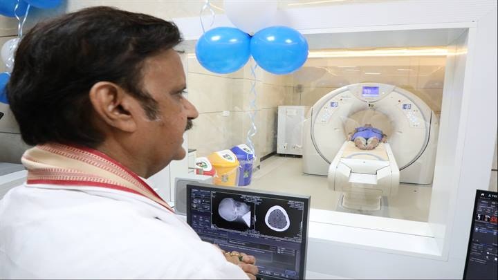 संजय गांधी अस्पताल में सीटी स्केन मशीन का लोकार्पण संजय गांधी अस्पताल में सीटी स्केन मशीन का लोकार्पण