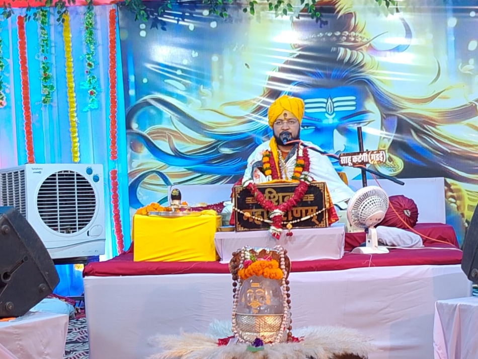 कथावाचक आचार्य प्रवर रामप्रताप शास्त्री।