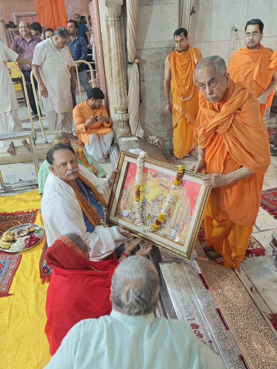 मुख्य न्यायाधीश के. आर. श्रीराम ने किए ठाकुर श्री गोविंद देवजी के दर्शन मुख्य न्यायाधीश के. आर. श्रीराम ने किए ठाकुर श्री गोविंद देवजी के दर्शन