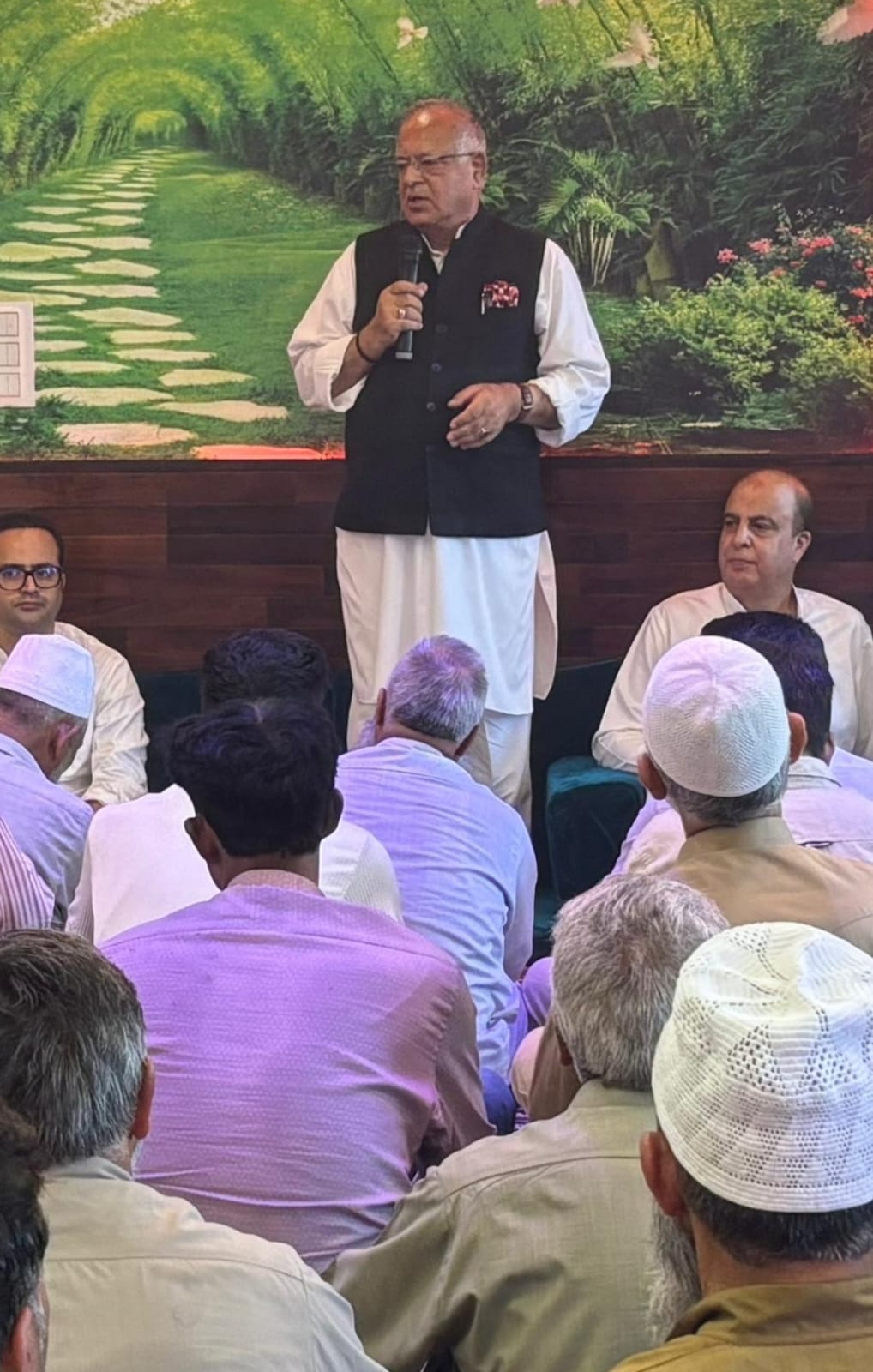पूर्ण राज्य का दर्जा बहाल करना हमारा अधिकार है कोई एहसान नहीं, कांग्रेस जनता के अधिकारों की रक्षा के लिए प्रतिबद्ध- तारिक हमीद कर्रा पूर्ण राज्य का दर्जा बहाल करना हमारा अधिकार है कोई एहसान नहीं, कांग्रेस जनता के अधिकारों की रक्षा के लिए प्रतिबद्ध- तारिक हमीद कर्रा
