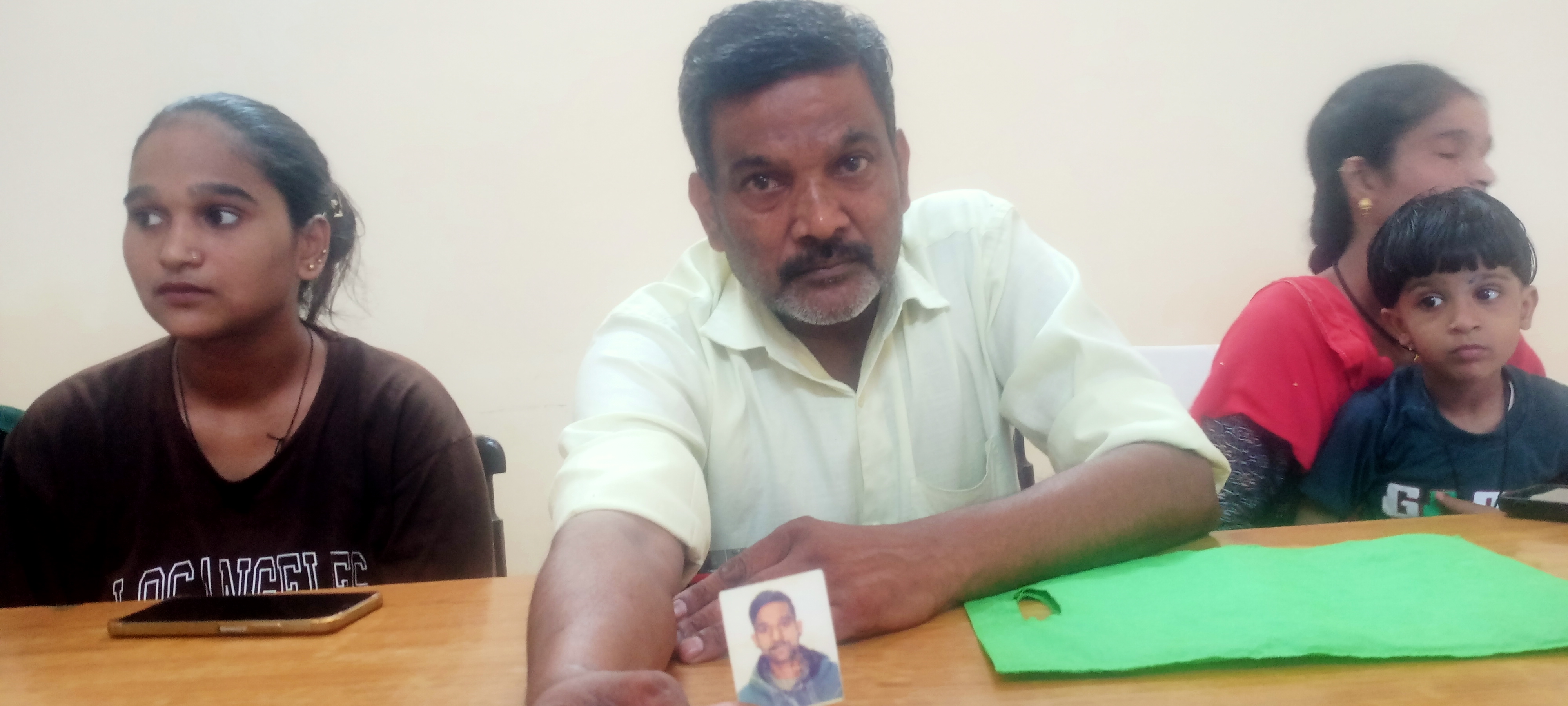 4 महीने से लापता तनुज की गुत्थी सुलझा पाने में सिरमौर पुलिस के हाथ अभी तक खाली ,