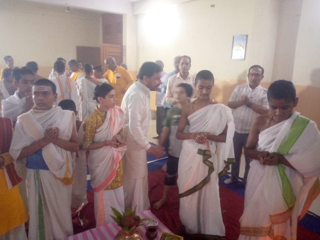 विहिप काशी प्रान्त के कार्यालय केसर भवन में सम्पन्न हुए सामूहिक रूद्राभिषेक कार्यक्रम का छाया चित्र विहिप काशी प्रान्त के कार्यालय केसर भवन में सम्पन्न हुए सामूहिक रूद्राभिषेक कार्यक्रम का छाया चित्र