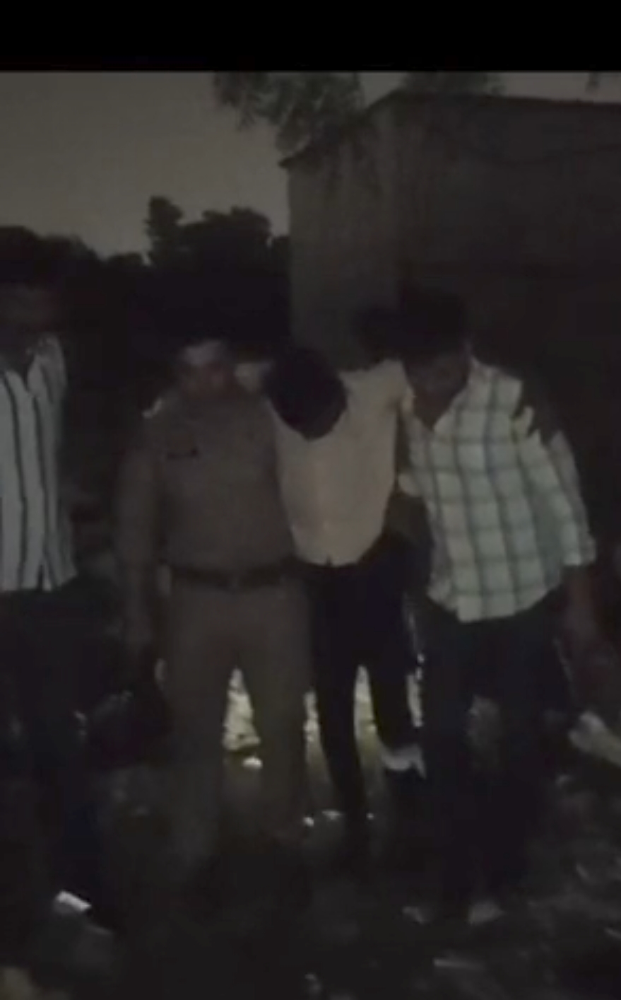 आरोपी