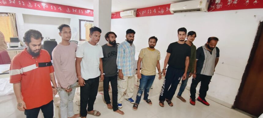 ड्रग्स के अंतर्राष्ट्रीय तस्कर सहित नौ गिरफ्तार आरोपित ड्रग्स के अंतर्राष्ट्रीय तस्कर सहित नौ गिरफ्तार आरोपित