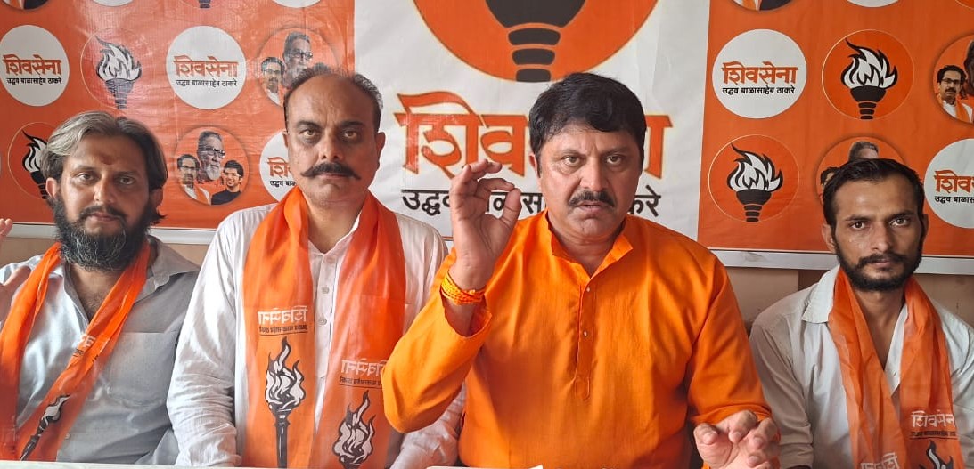 जम्मू-कश्मीर के लिए विशेषाधिकार सहित पूर्ण राज्य का दर्जा करें बहाल- शिवसेना जम्मू-कश्मीर के लिए विशेषाधिकार सहित पूर्ण राज्य का दर्जा करें बहाल- शिवसेना