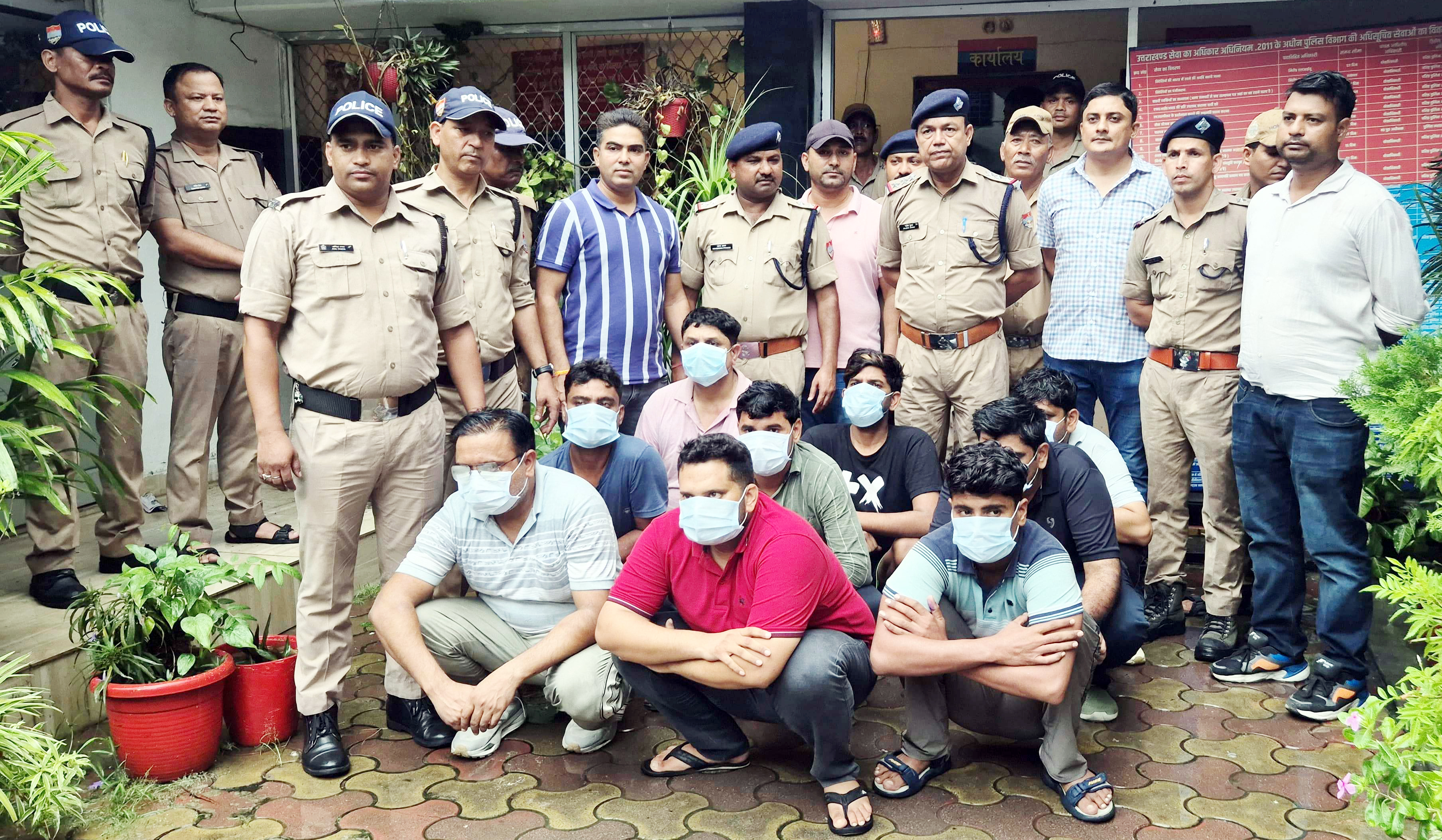नैनीताल पुलिस ने किया नकल गिरोह का पर्दाफाश, यूपी-हरियाणा के 9 गिरफ्तार