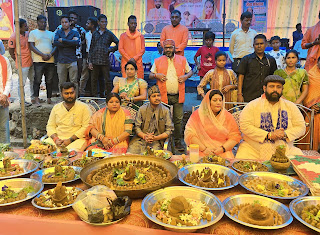 धर्म सेना जिला सक्ती के तत्वावधान में आयोजित घर वापसी कार्यक्रम में 35 परिवारों ने वैदिक रीति से हिंदू धर्म में पुनः आस्था जताई धर्म सेना जिला सक्ती के तत्वावधान में आयोजित घर वापसी कार्यक्रम में 35 परिवारों ने वैदिक रीति से हिंदू धर्म में पुनः आस्था जताई