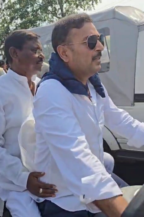 जाम पर फंसे मुंडा और सुदेश