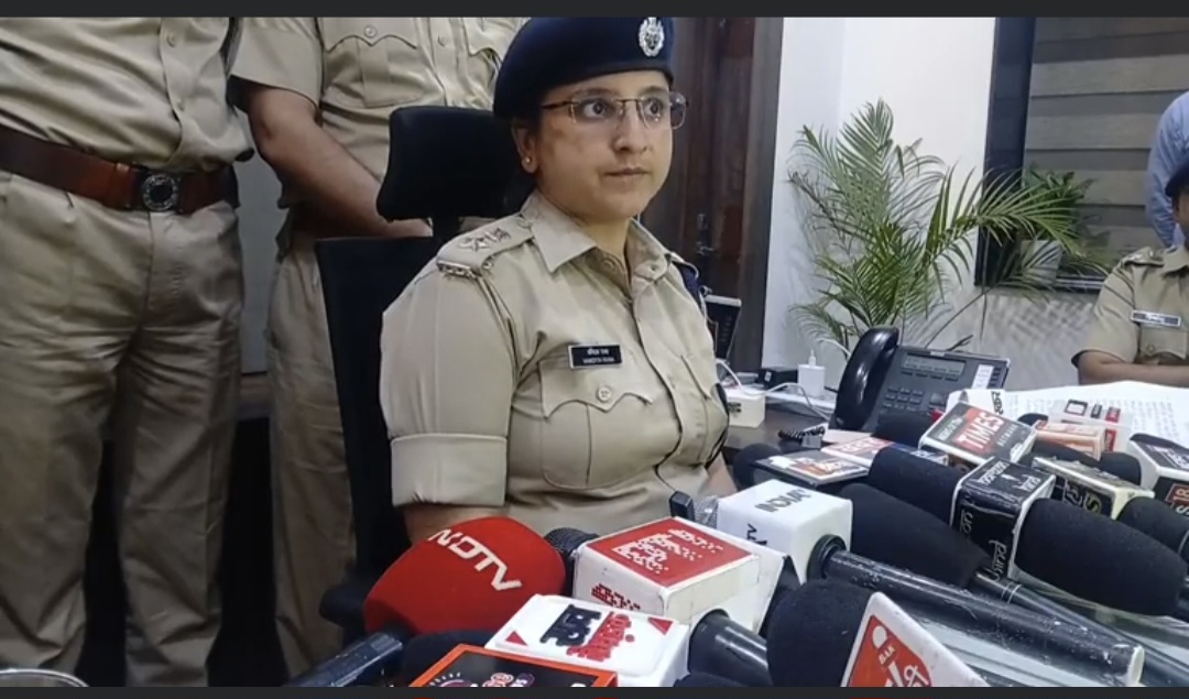 बहुचर्चित वीआईपी ट्रेड घोटाले में मुख्य आरोपी लोकेश चौधरी और धीरज गठानी गिरफ्तार