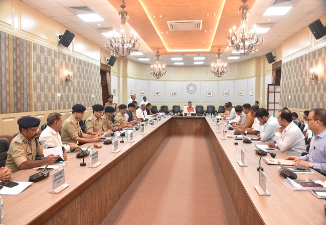 विधान सभा अध्यक्ष ने की बैठक