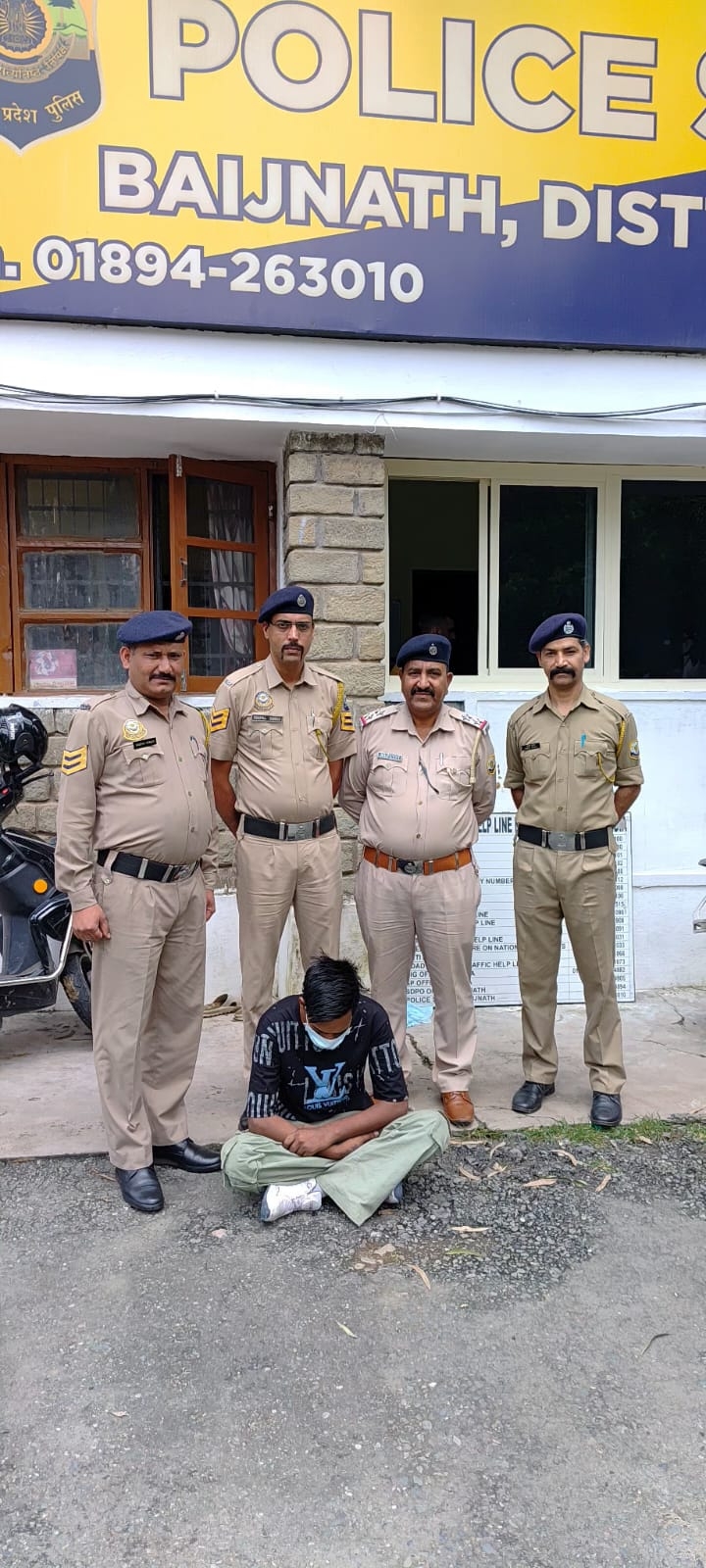 चिट्टे के साथ गिरफ्तार आरोपी।