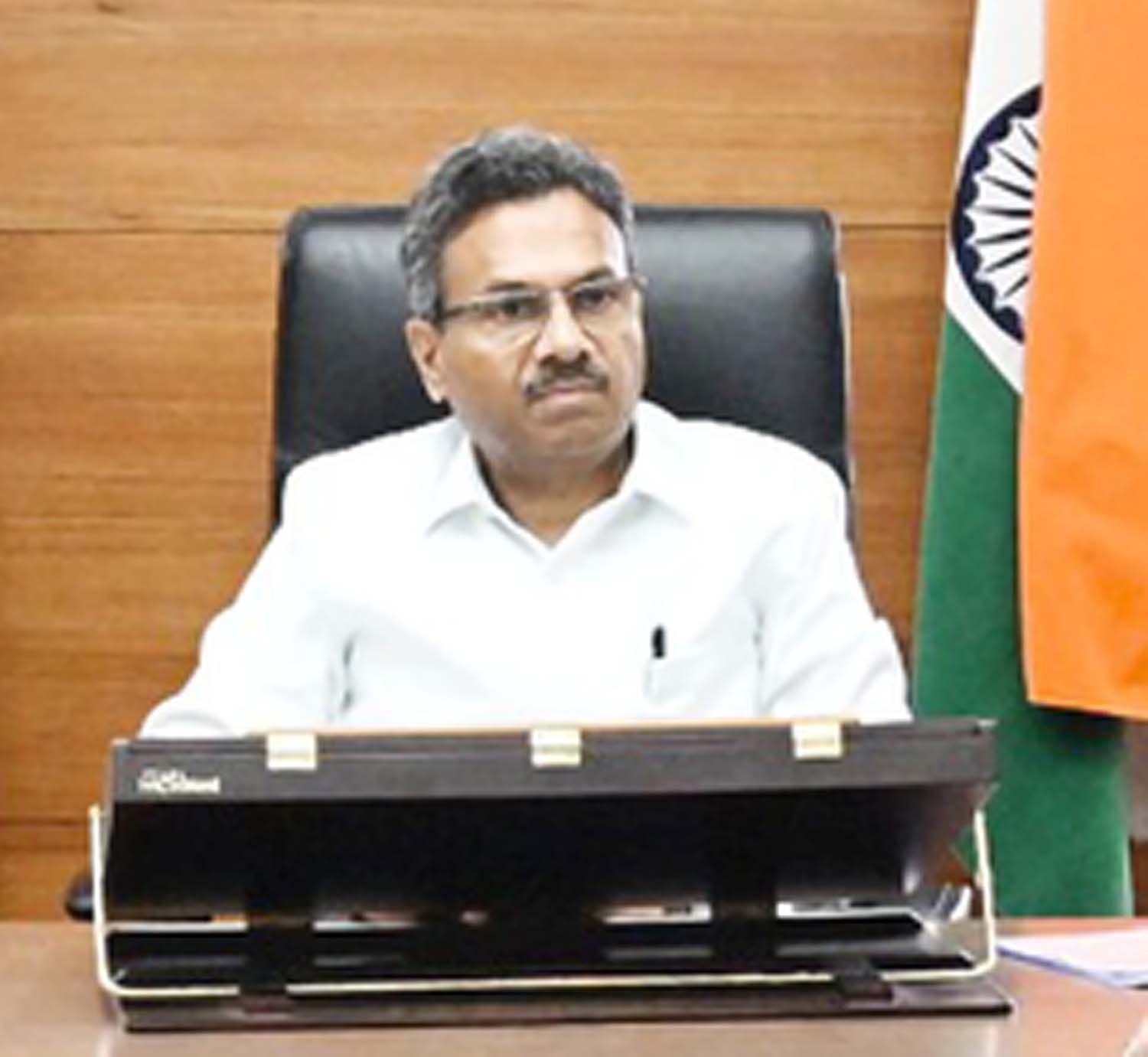 अनुराग रस्तोगी।