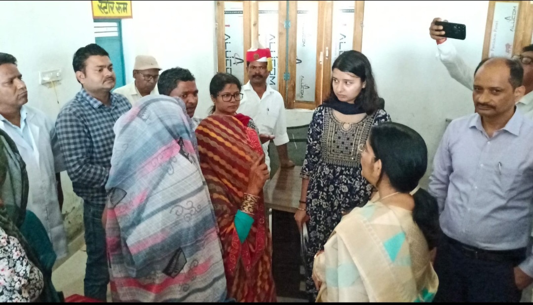 कन्नौज: बाढ़ प्रभावितो को किसी भी चीज का अभाव न होने पाए: रजनी तिवारी कन्नौज: बाढ़ प्रभावितो को किसी भी चीज का अभाव न होने पाए: रजनी तिवारी