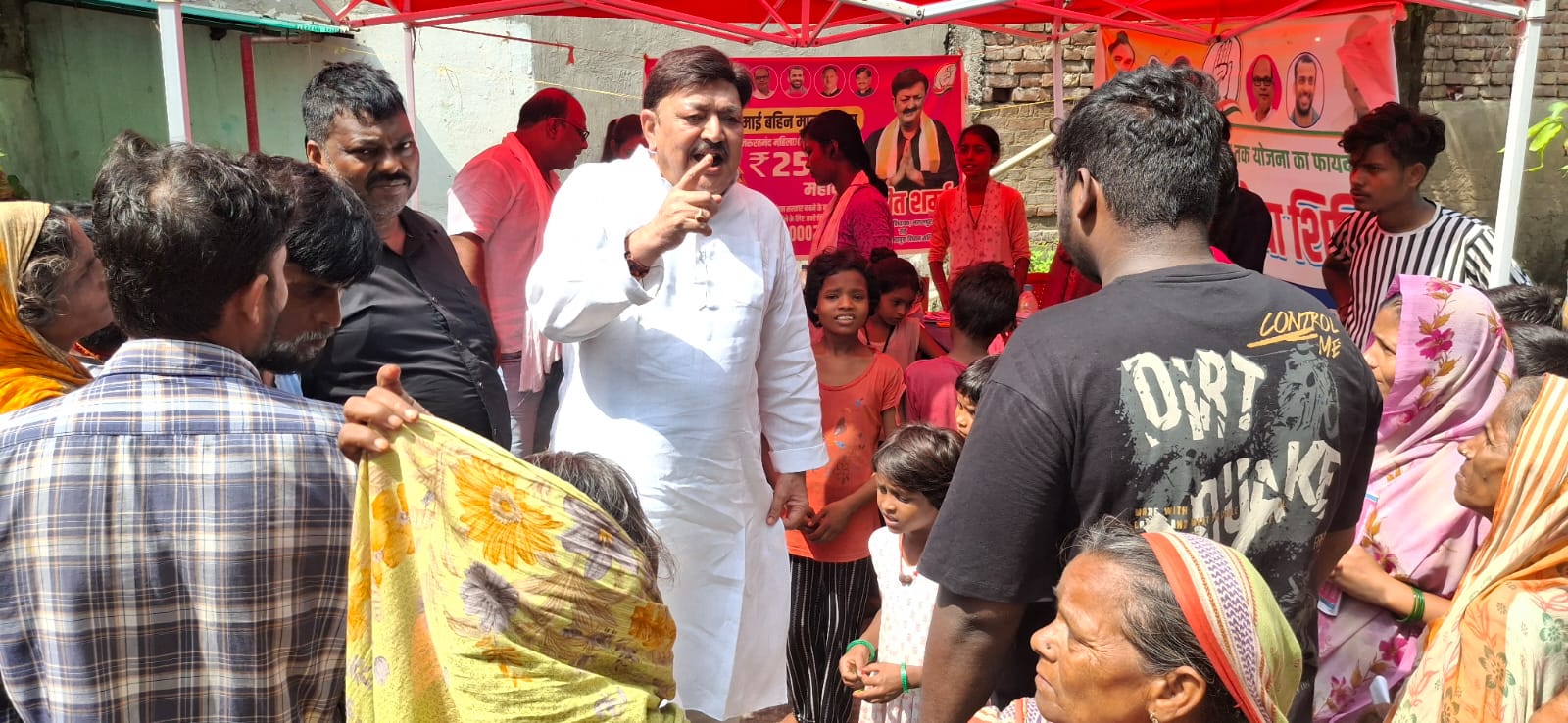 जायजा लेते विधायक