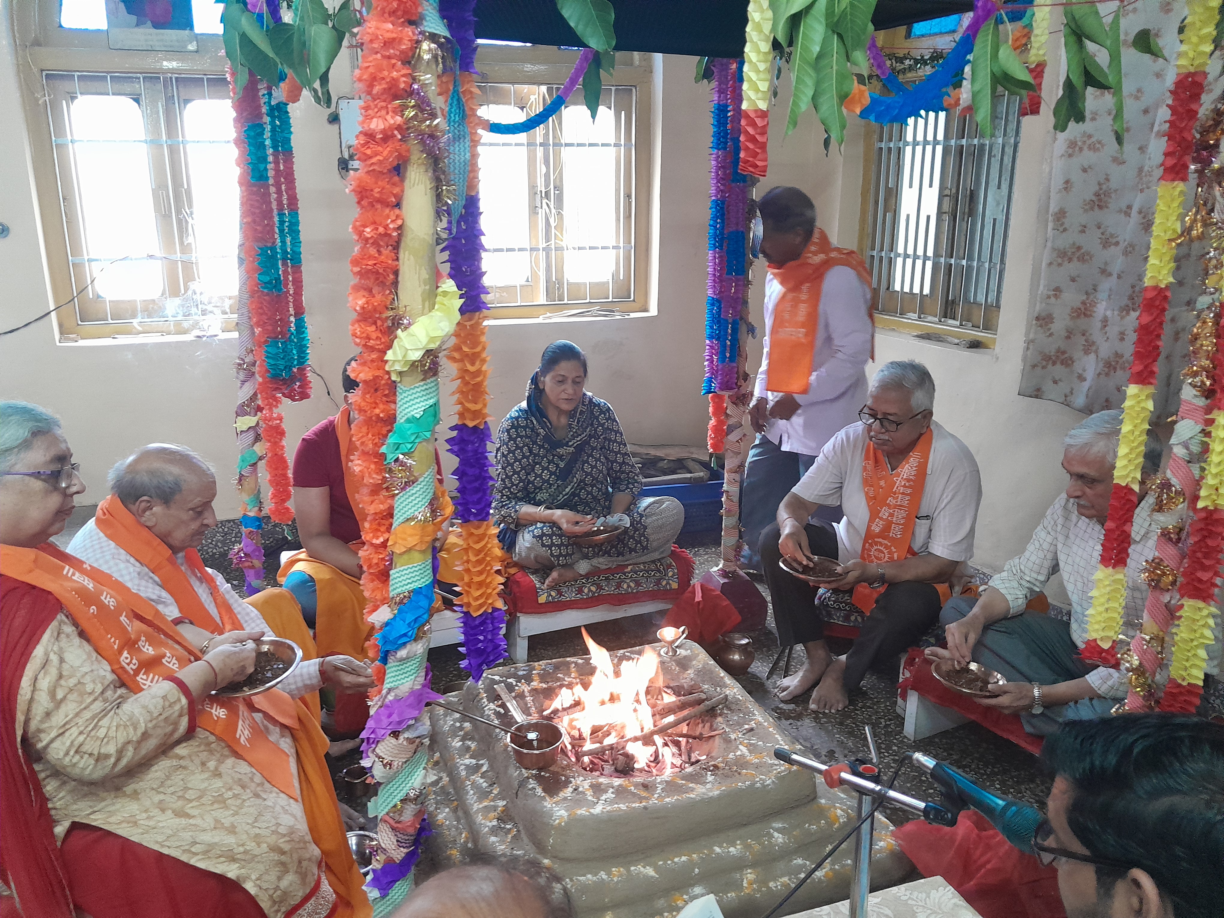 आर्य समाज मंडी में हवन के साथ श्रावणी महोत्सव का शुभारंभ।